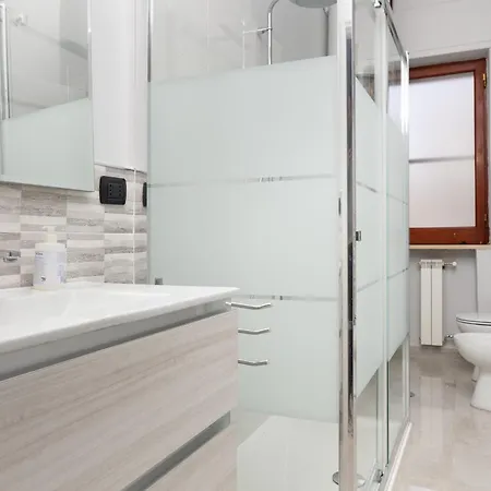 Rosa's House - Close To The Center With Balcony Apartmán