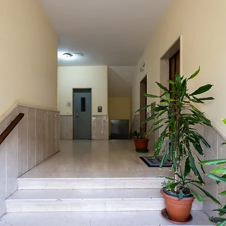 Apartmán Rosa's House - Close To The Center With Balcony