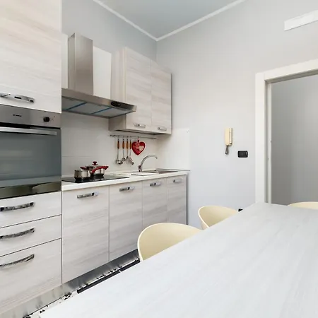 Apartament Rosa's House - Spacious In The Center With Balcony Półwysep Sorrentyński
