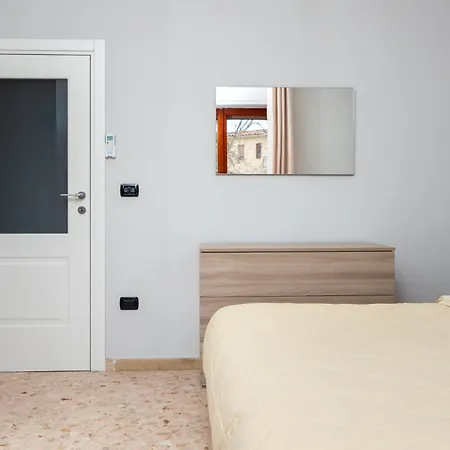 Lejlighed Rosa's House - Close To The Center With Balcony