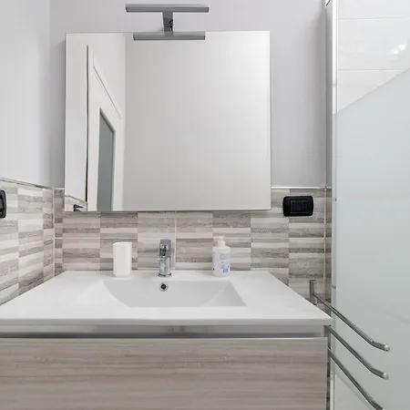 Rosa's House - Close To The Center With Balcony *