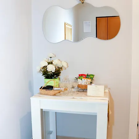アパート Rosa's House - Spacious In The Center With Balcony ソレント