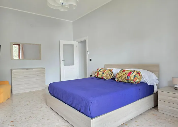 Rosa's House - Close To The Center With Balcony Apartment *