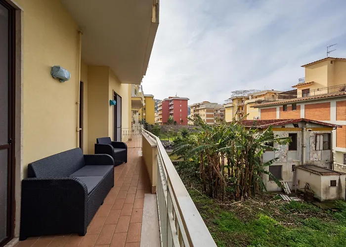 Rosa's House - Close To The Center With Balcony Apartment