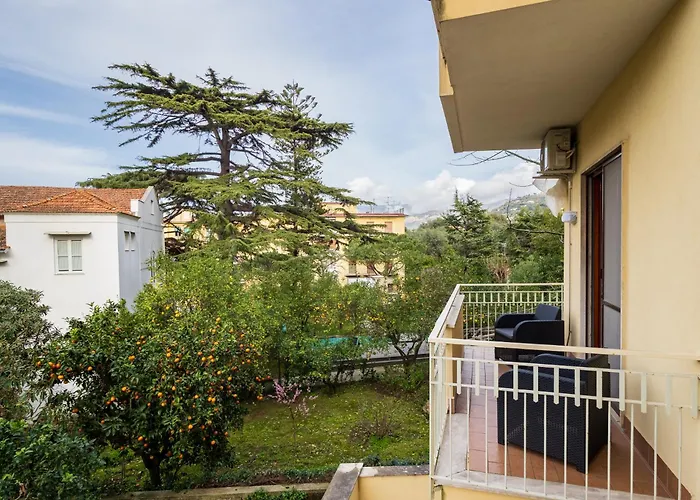 Rosa's House - Spacious In The Center With Balcony * Sorrento