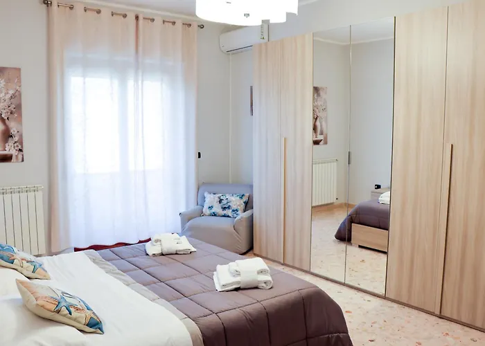 Apartment Rosa's House - Spacious In The Center With Balcony