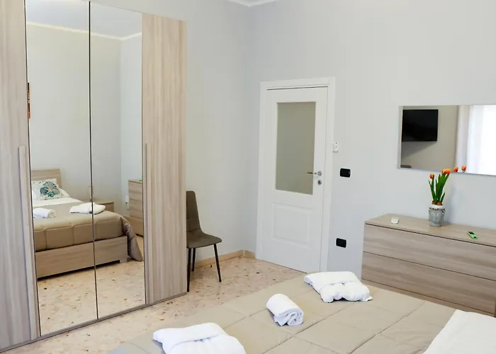 Rosa's House - Spacious In The Center With Balcony Apartment Sorrento