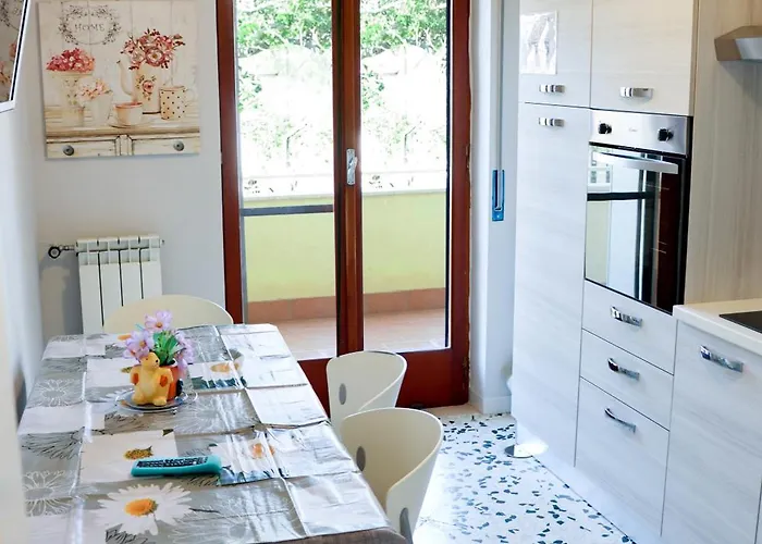 Apartment Rosa's House - Spacious In The Center With Balcony Sorrento