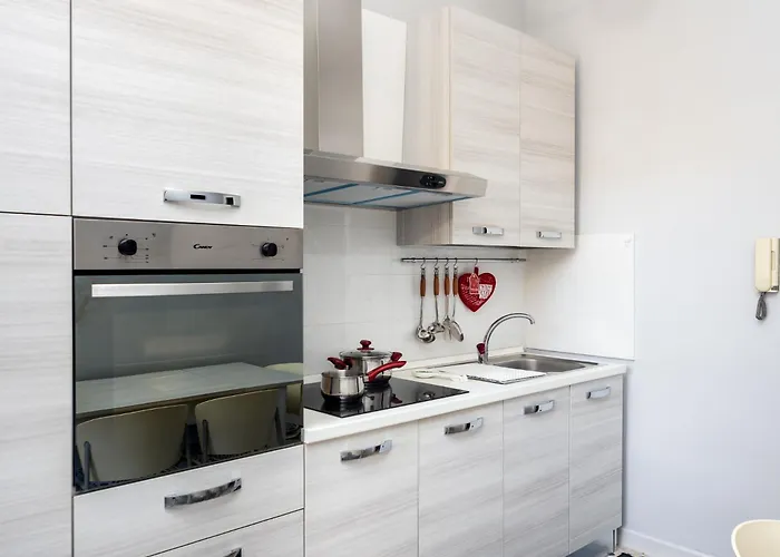 Rosa's House - Spacious In The Center With Balcony * Σορέντο