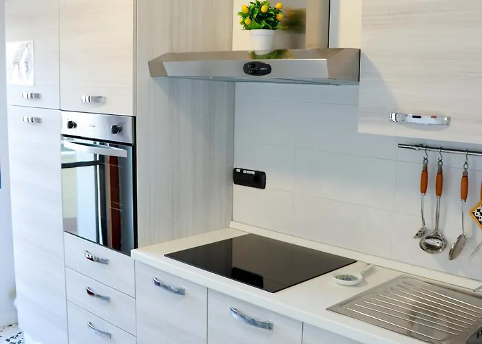 Rosa's House - Spacious In The Center With Balcony *